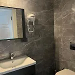 Moni Homes Lägenhet *