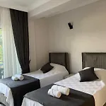 Lägenhet Moni Homes