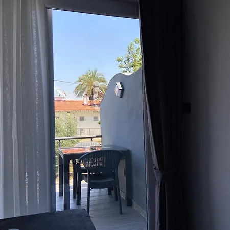 Apartment Moni Homes *