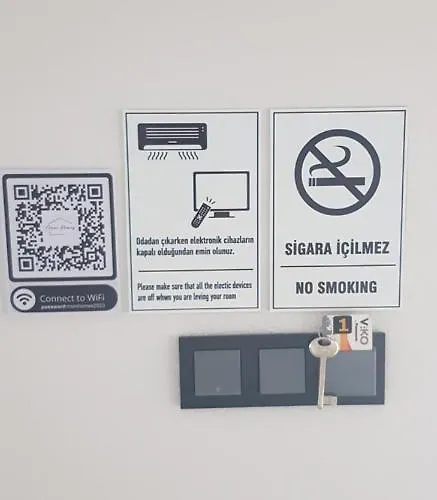 아파트 Moni Homes