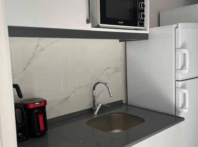 Moni Homes 아파트 *